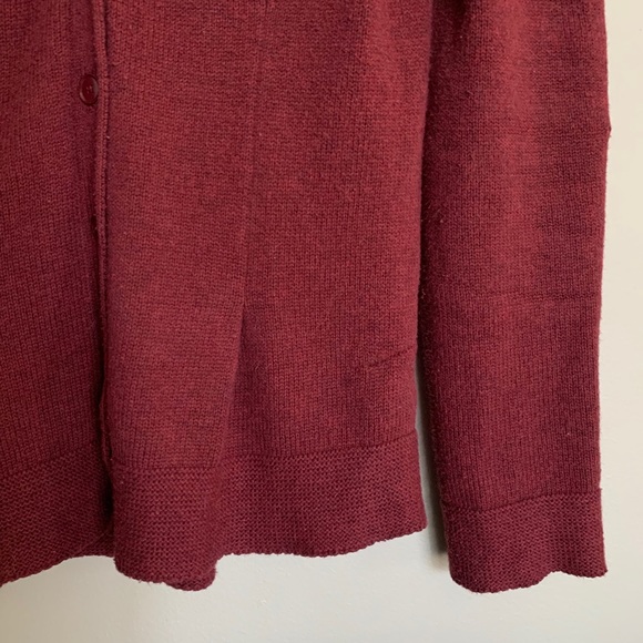 🔴 SOLD - CAbi Catch Cardigan - Picture 4 of 9